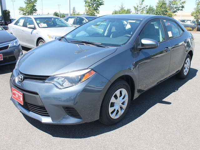 Finance a 2014 Toyota Corolla near Bellingham at Foothills Toyota