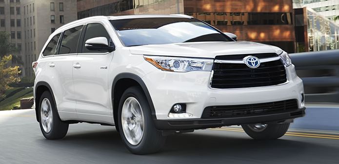 Finance a 2014 Toyota Highlander near Snohomish at Foothills Toyota